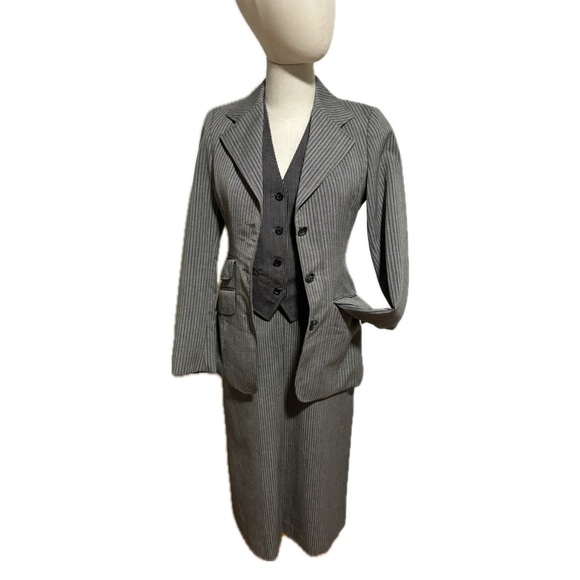 70s 3 PC SUIT GRAY PINSTRIPE SKIRT, VEST, BLAZER BY FOX RUN BY LITTLE FOXES INTL - Picture 5 of 16